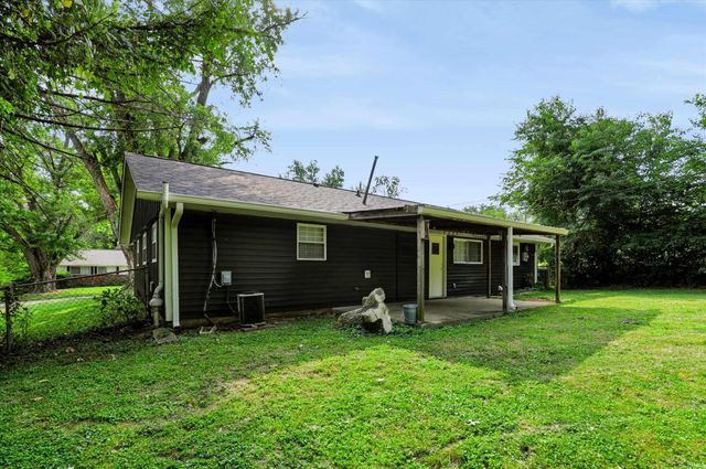 3321 N Stoneycrest Road, Bloomington, IN 47404