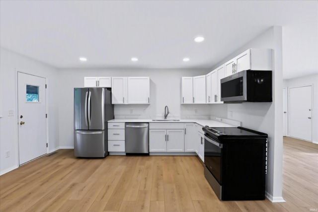 3321 N Stoneycrest Road, Bloomington, IN 47404
