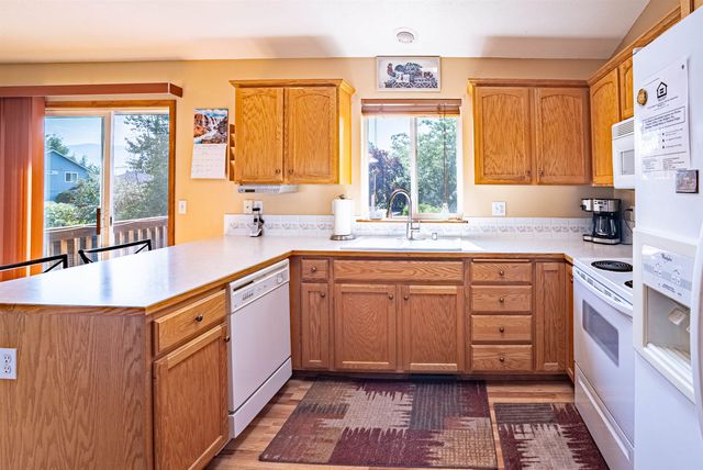 18306 E 9th Ave, Spokane Valley, WA 99016