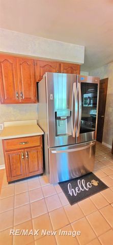 4445 Eastport Drive, Bridgeport, MI 48722