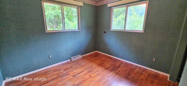 4445 Eastport Drive, Bridgeport, MI 48722