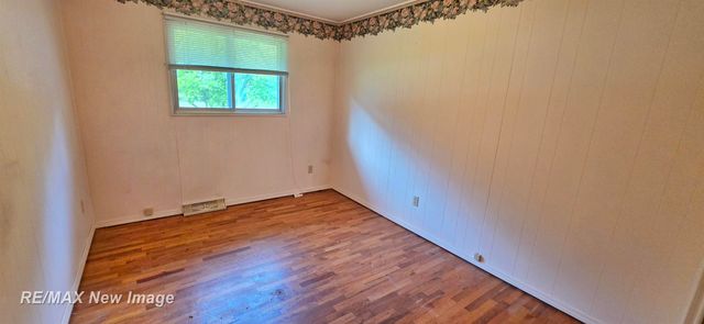 4445 Eastport Drive, Bridgeport, MI 48722
