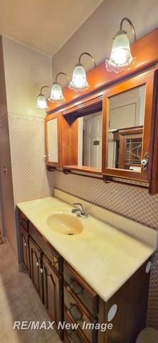 4445 Eastport Drive, Bridgeport, MI 48722