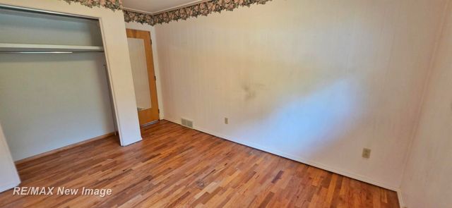 4445 Eastport Drive, Bridgeport, MI 48722