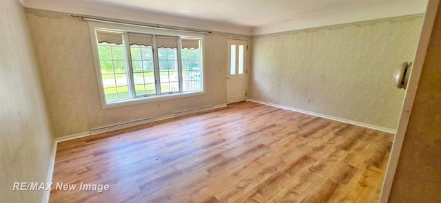 4445 Eastport Drive, Bridgeport, MI 48722