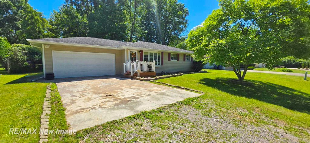 4445 Eastport Drive, Bridgeport, MI 48722