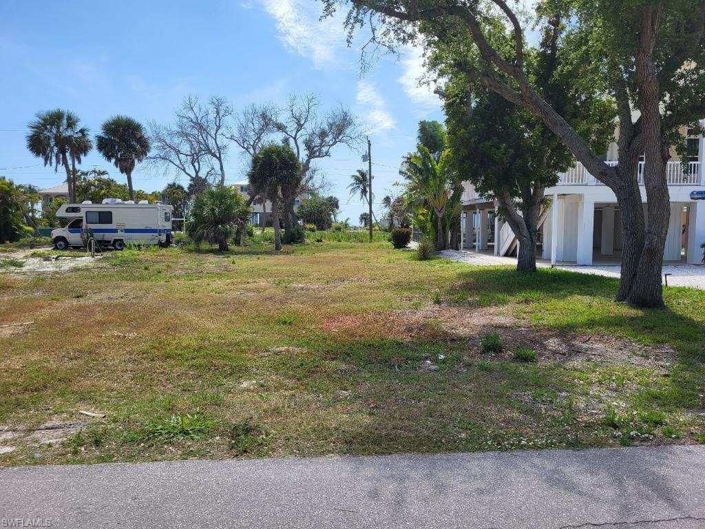 5840 Lauder ST, FORT MYERS BEACH, FL 33931 — photo 2