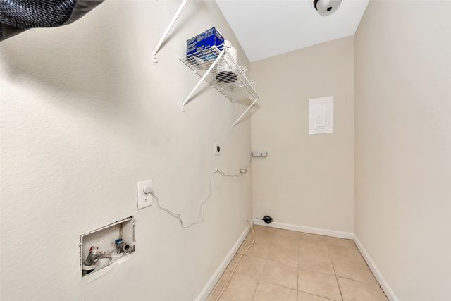 1818 Hillcrest Drive, Irving, TX 75062