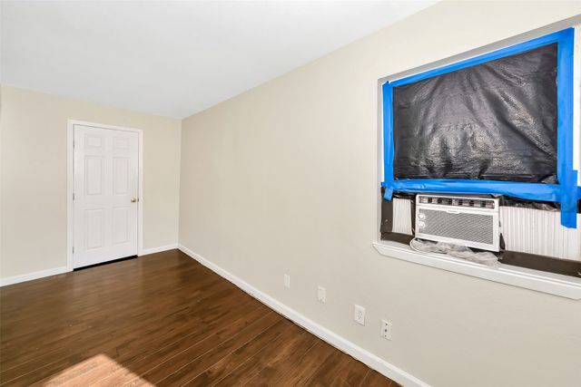 1818 Hillcrest Drive, Irving, TX 75062