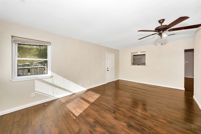 1818 Hillcrest Drive, Irving, TX 75062