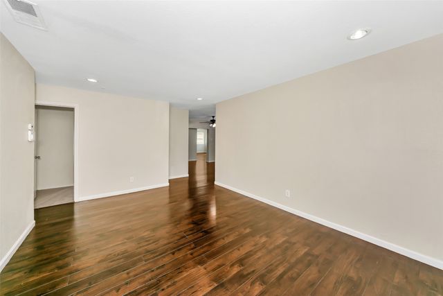 1818 Hillcrest Drive, Irving, TX 75062