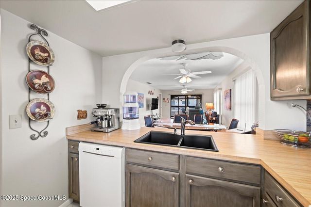 7301 Ridgewood Avenue 602, Cape Canaveral, FL 32920