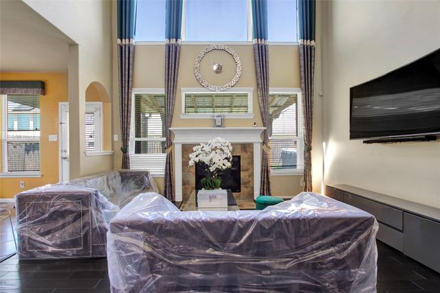 1242 S Maple Drive, Katy, TX 77493