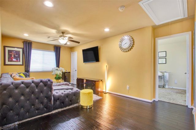 1242 S Maple Drive, Katy, TX 77493