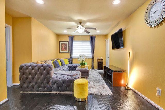 1242 S Maple Drive, Katy, TX 77493