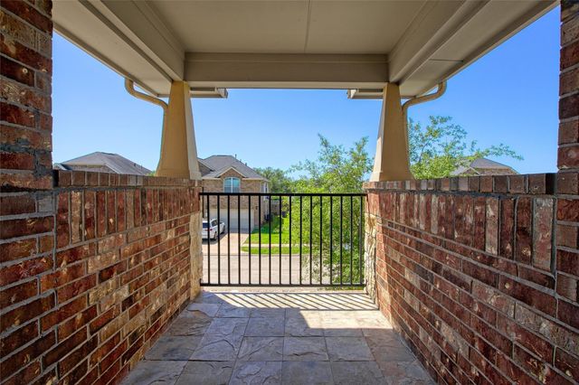 1242 S Maple Drive, Katy, TX 77493