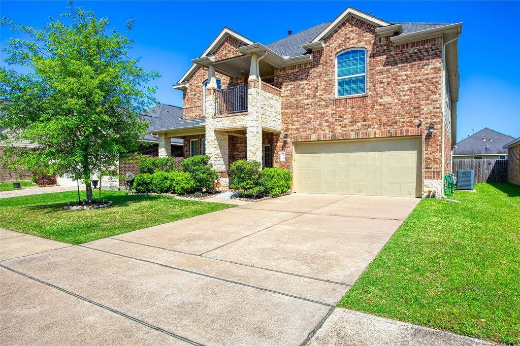 1242 S Maple Drive, Katy, TX 77493