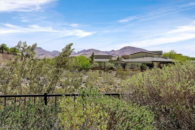 2200 Stony Prairie Court, Henderson, NV 89052