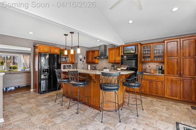 25202 Anchorage Street, Harrison Charter Township, MI 48045