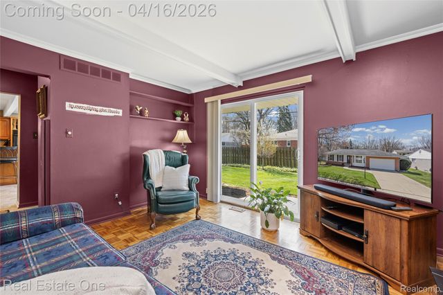 25202 Anchorage Street, Harrison Charter Township, MI 48045