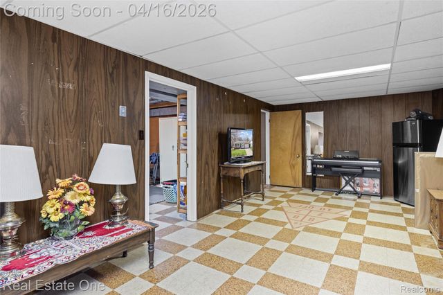 25202 Anchorage Street, Harrison Charter Township, MI 48045