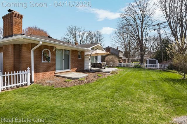 25202 Anchorage Street, Harrison Charter Township, MI 48045