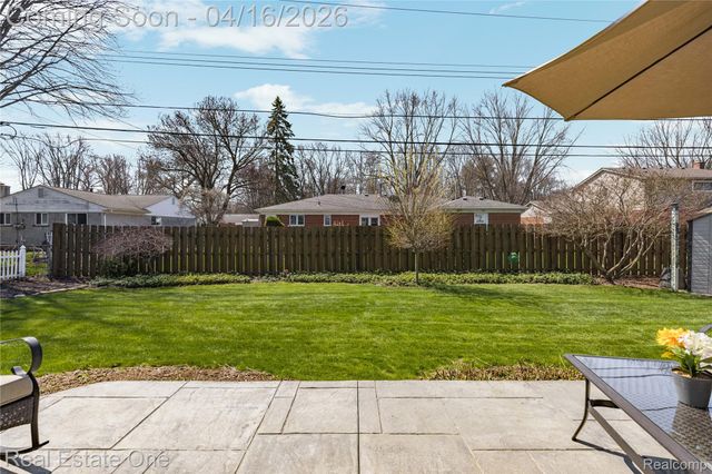 25202 Anchorage Street, Harrison Charter Township, MI 48045