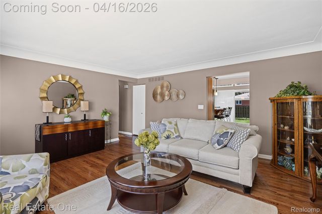 25202 Anchorage Street, Harrison Charter Township, MI 48045