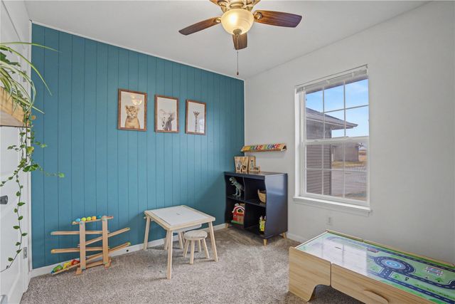 111 Blue Jay Avenue, Vinton, IA 52349