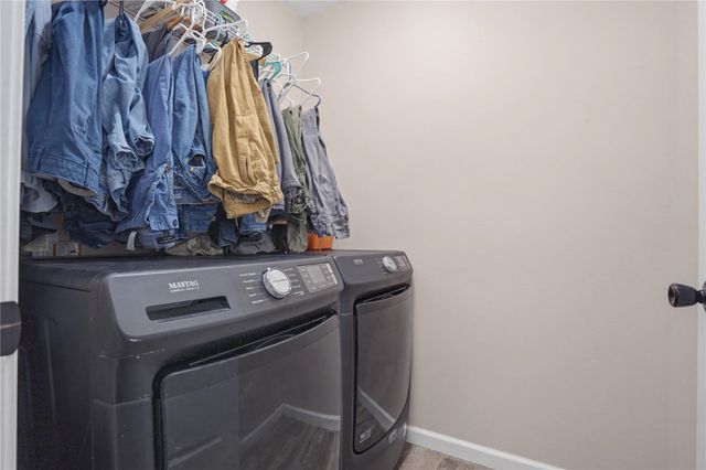 111 Blue Jay Avenue, Vinton, IA 52349