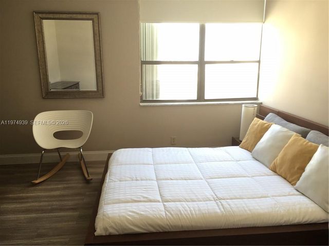 1800 COLLINS AV 9A, Miami Beach, FL 33139