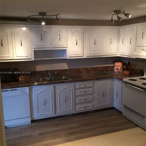 1800 COLLINS AV 9A, Miami Beach, FL 33139