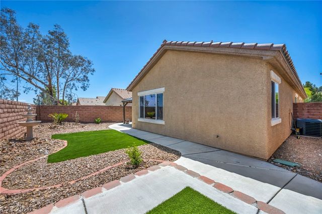 3682 Moonlit Rain Drive, Las Vegas, NV 89135