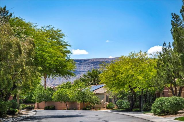 3682 Moonlit Rain Drive, Las Vegas, NV 89135