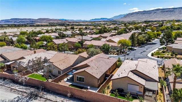 3682 Moonlit Rain Drive, Las Vegas, NV 89135