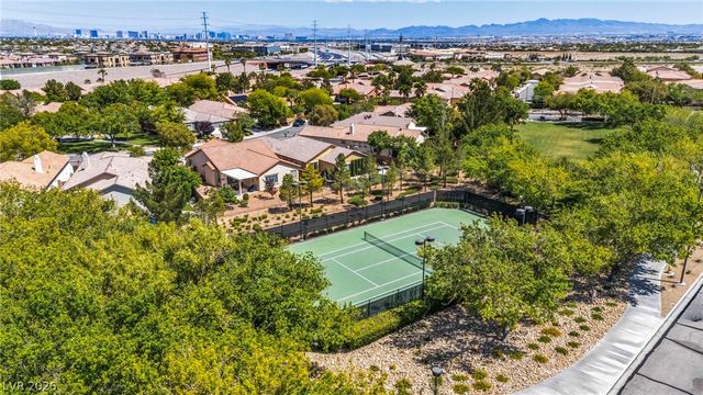 3682 Moonlit Rain Drive, Las Vegas, NV 89135
