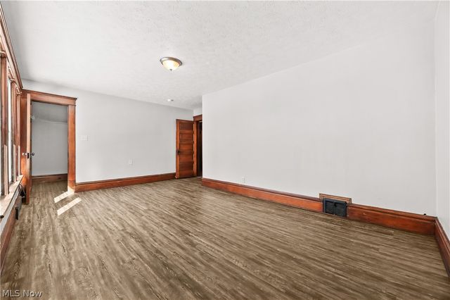 55 Eber Avenue, Akron, OH 44305