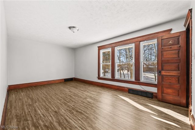 55 Eber Avenue, Akron, OH 44305