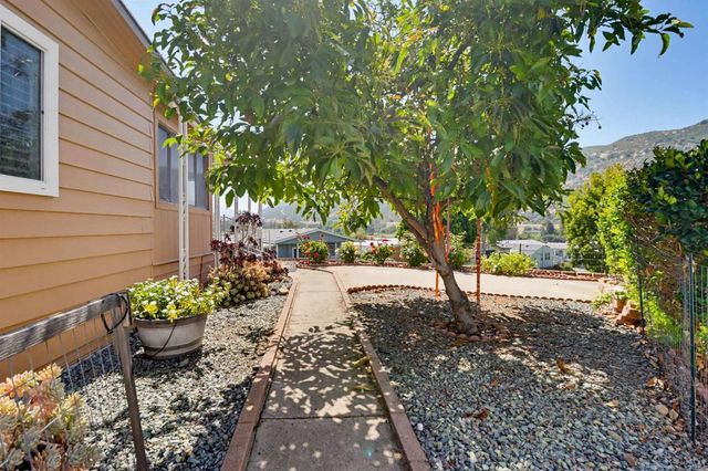 15420 Olde Highway 80 116, El Cajon, CA 92021