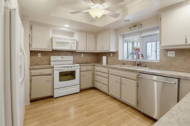 15420 Olde Highway 80 116, El Cajon, CA 92021