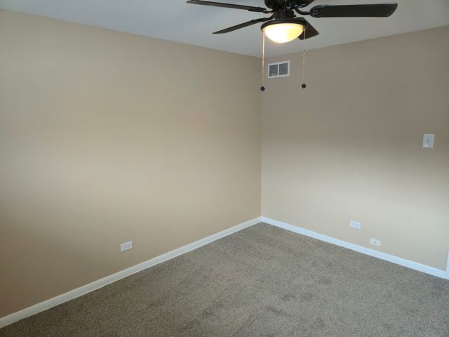 14927 Kenton Avenue, Midlothian, IL 60445