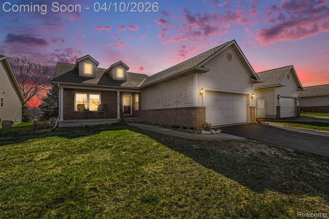 11143 Strathmore Court 14, Holly Township, MI 48439