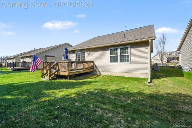 11143 Strathmore Court 14, Holly Township, MI 48439