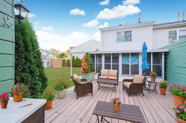 18 Atmore Place, Staten Island, NY 10306