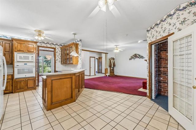 2109 NE 14th Street, Moore, OK 73160