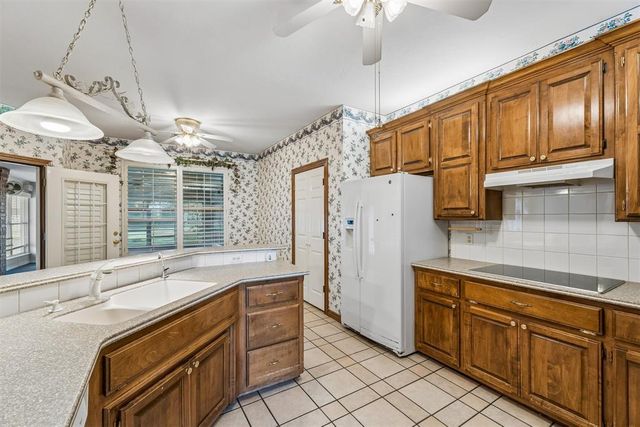 2109 NE 14th Street, Moore, OK 73160