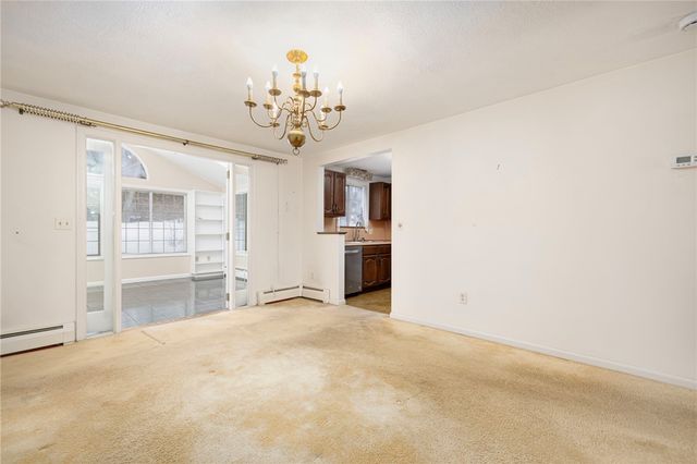 2 Eagle Run, Warwick, RI 02818