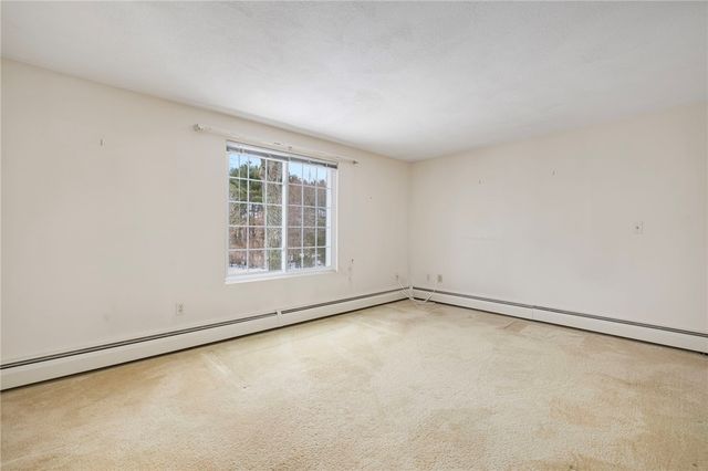 2 Eagle Run, Warwick, RI 02818