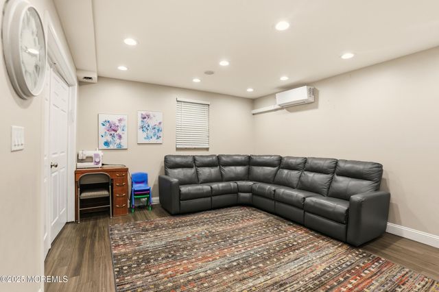 134 5th Street, Lakewood, NJ 08701