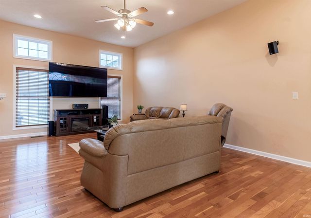 4510 Winsley Cove, Evansville, IN 47725